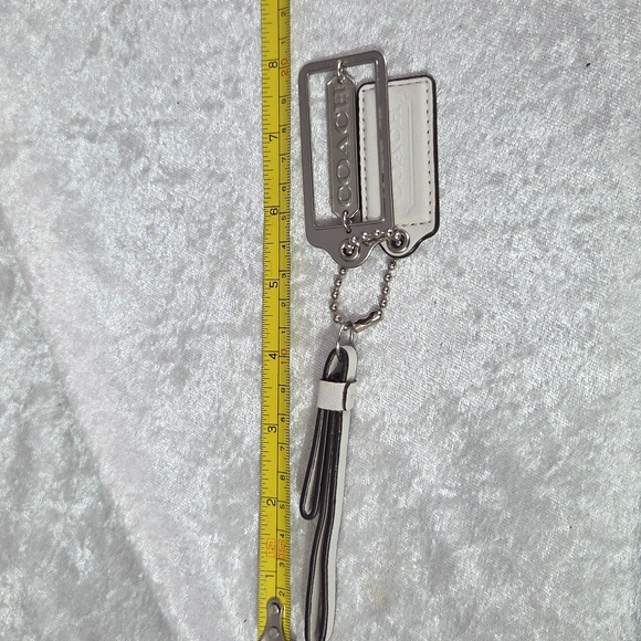 Coach White Leather Keychain with Tags - Picture 5 of 5
